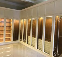 THI CÔNG NỘI THẤT SHOP THỜI TRANG